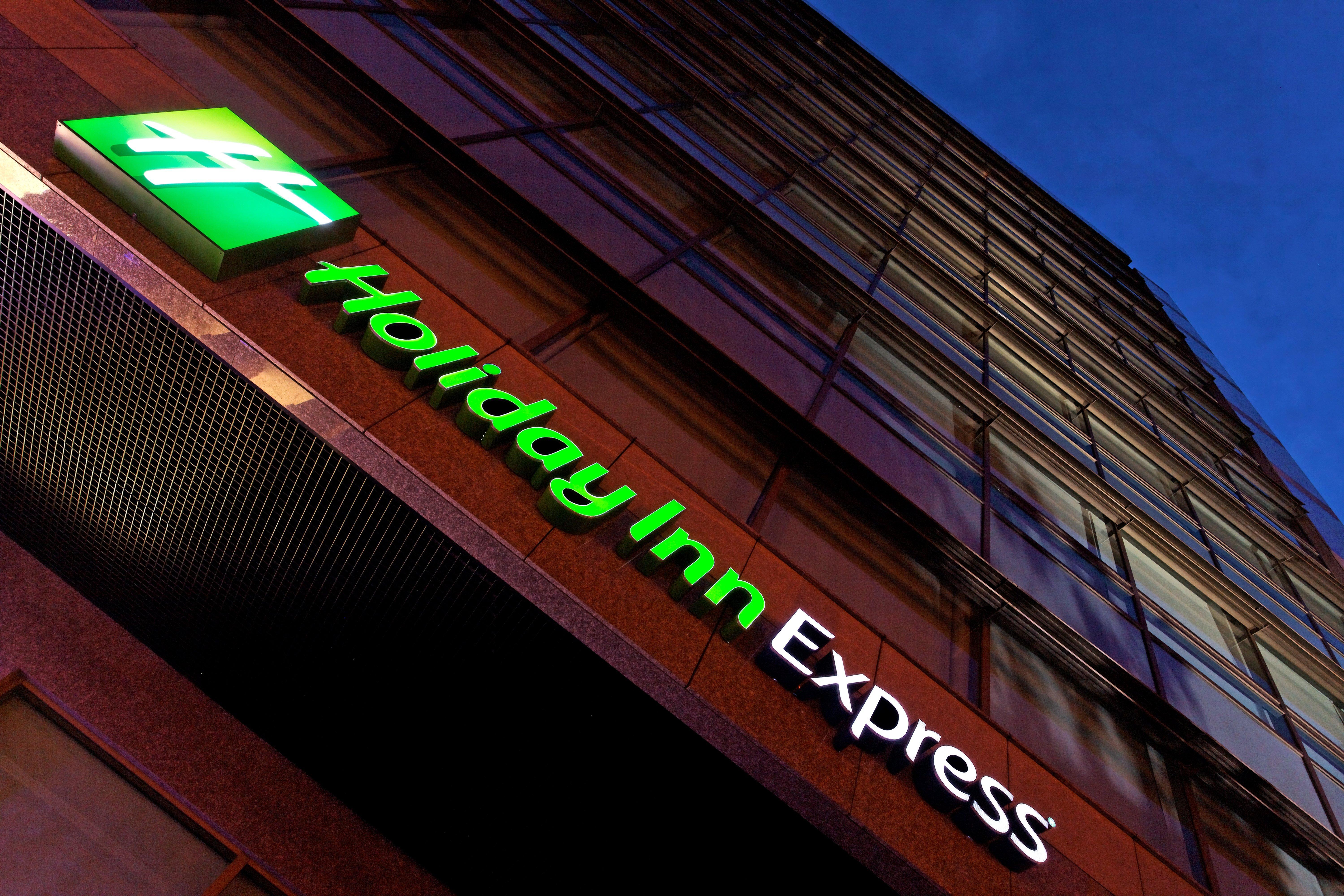 Holiday Inn Express Bogota - Parque La 93 By Ihg Buitenkant foto