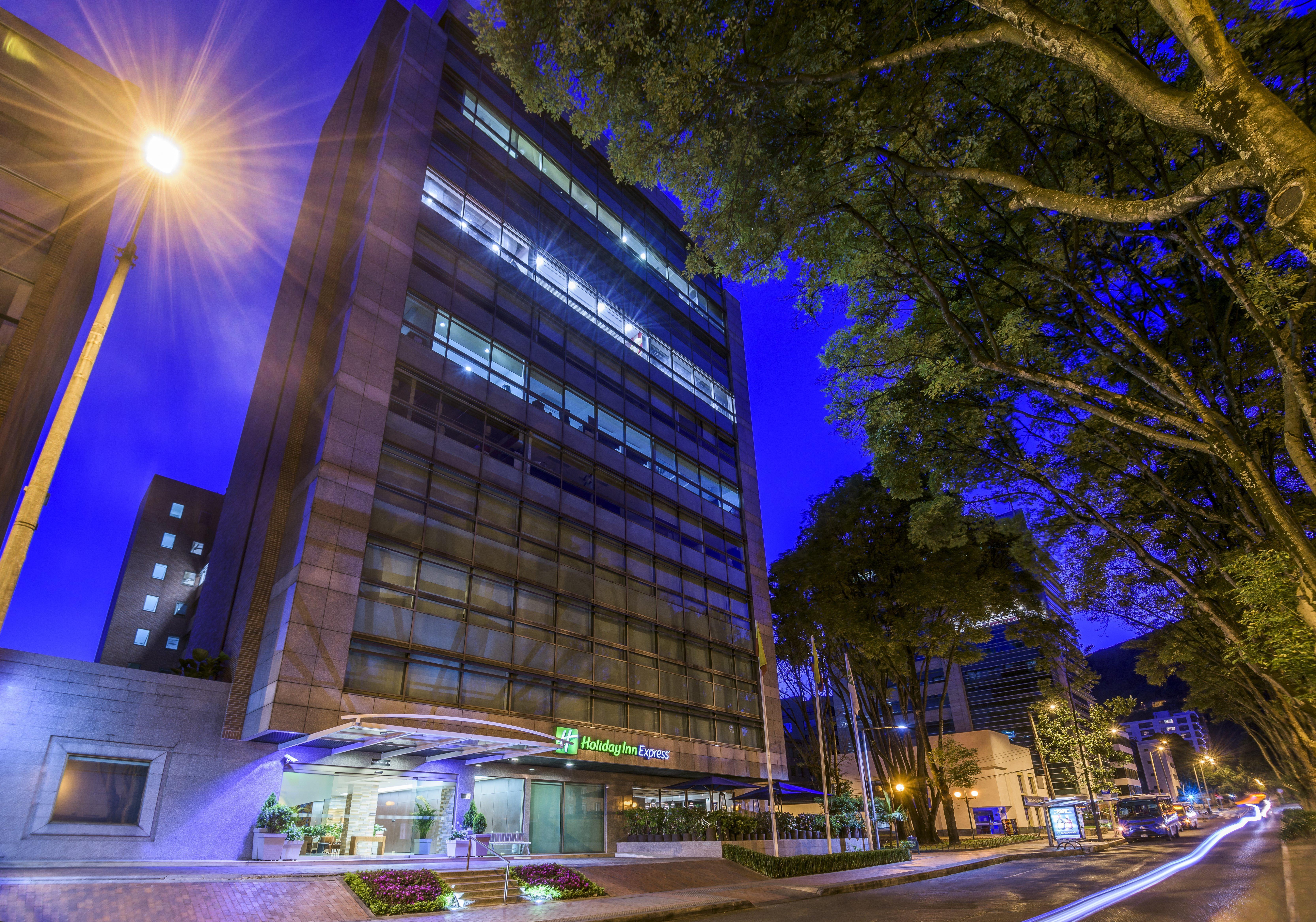 Holiday Inn Express Bogota - Parque La 93 By Ihg Buitenkant foto