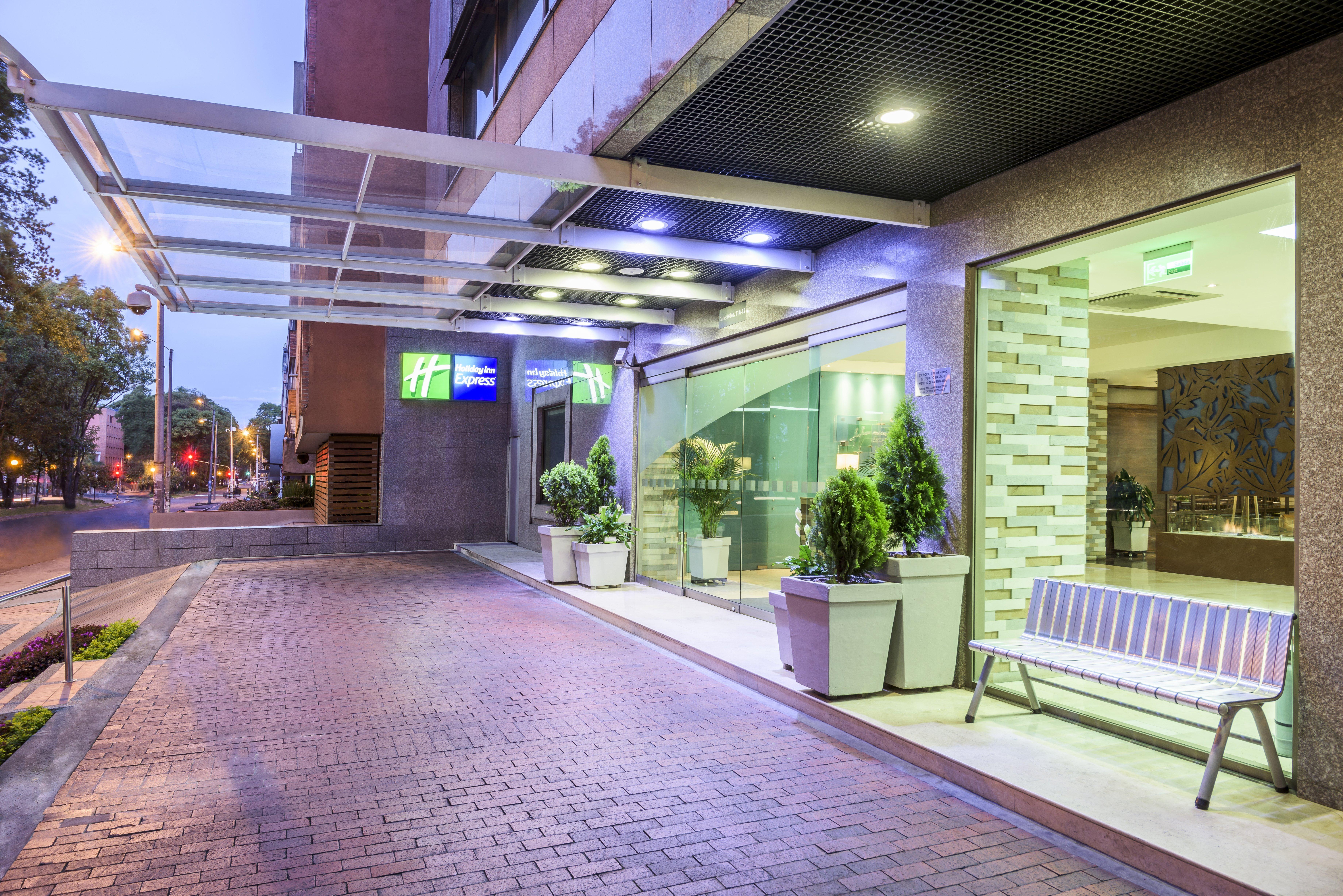 Holiday Inn Express Bogota - Parque La 93 By Ihg Buitenkant foto