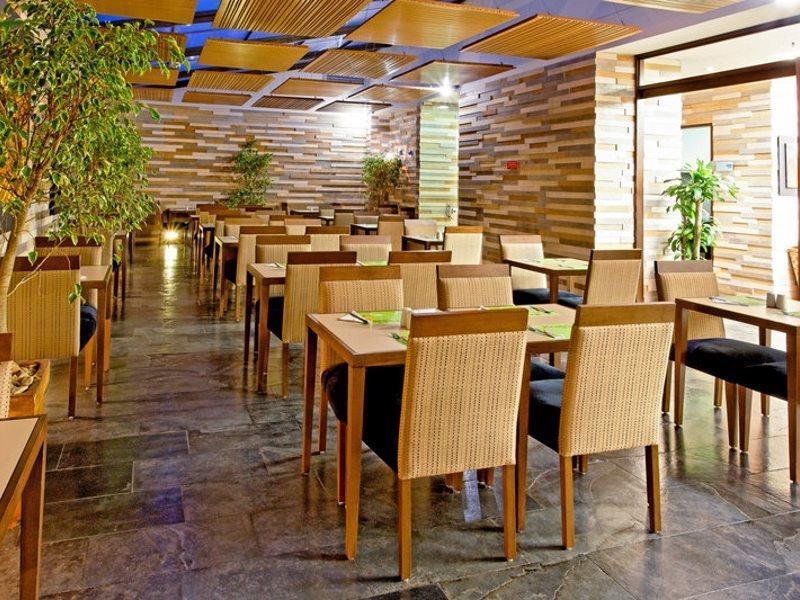 Holiday Inn Express Bogota - Parque La 93 By Ihg Buitenkant foto