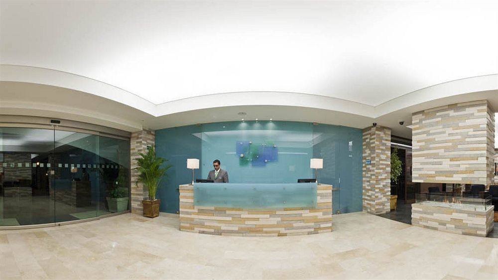 Holiday Inn Express Bogota - Parque La 93 By Ihg Buitenkant foto