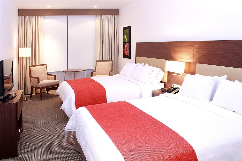 Holiday Inn Express Bogota - Parque La 93 By Ihg Buitenkant foto