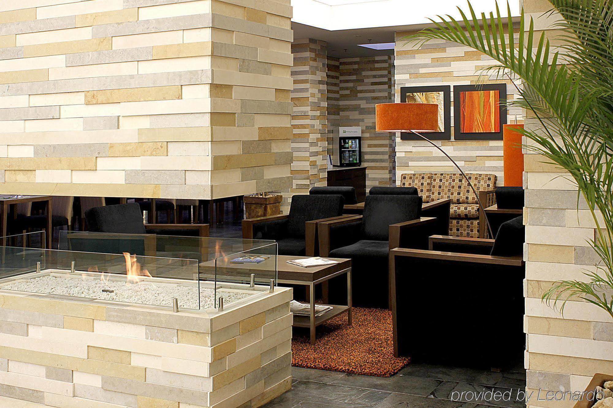 Holiday Inn Express Bogota - Parque La 93 By Ihg Interieur foto