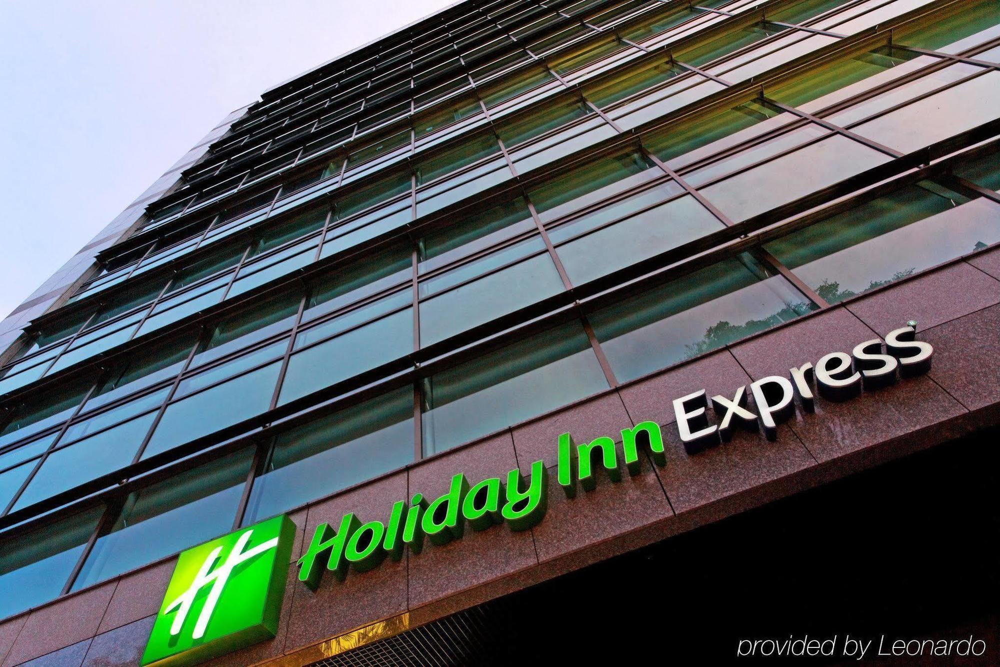 Holiday Inn Express Bogota - Parque La 93 By Ihg Buitenkant foto
